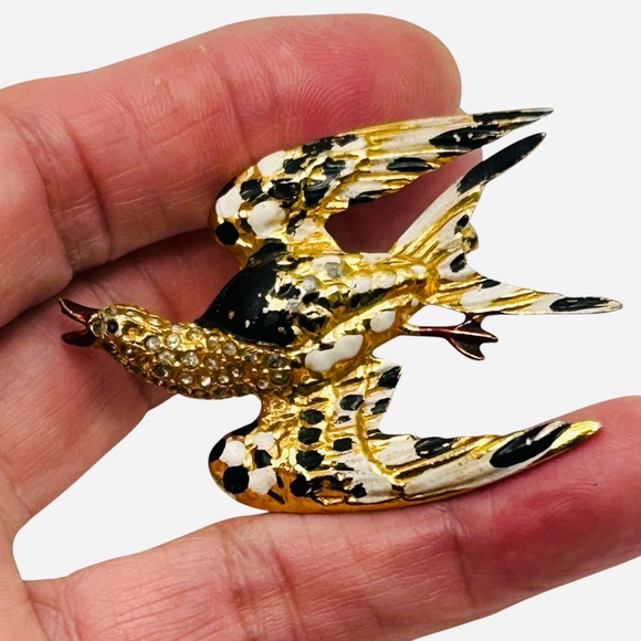 Vintage 1940’s Swallow Enamel Rhinestone Bird in Flight Brooch - Picture 2 of 5